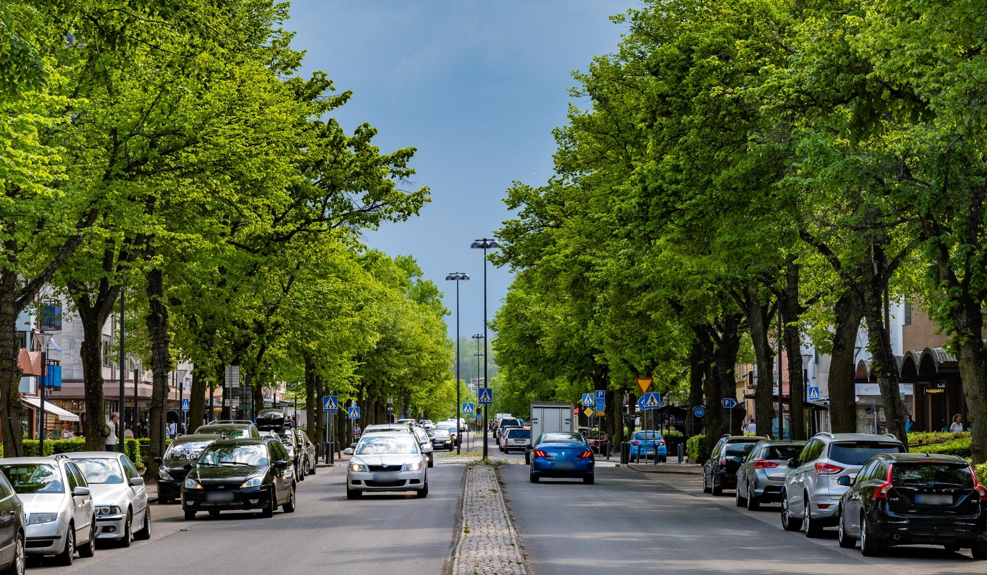 European vehicle marketplace for private and business sellers
